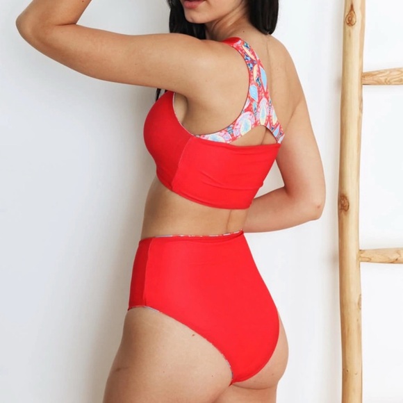 Wolven Santorini Reversible High-Waisted Bikini Bottom - Picture 6 of 6